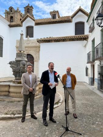 imagen de Molina en Priego: PP destaca restauración del retablo y busca apoyo para Juanma Moreno