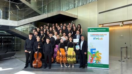imagen de Premian a la Escuela de Música y Danza de Priego en los VI Premios Familias Andaluzas