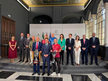 imagen de Real Club Priego logra el doble: Liga 2025-26 y primera Europe Cup; recibido por Juanma Moreno