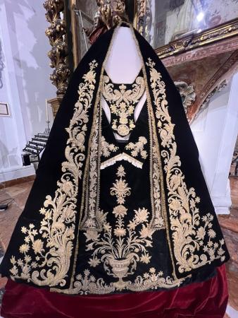 imagen de Diputación financia la restauración del conjunto de luto de María Santísima de la Soledad Coronada