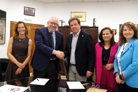 Lucena y la UCO prorrogan el Centro Universitario hasta junio de 2030 con 200.000€