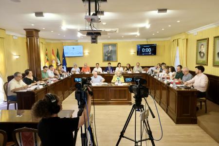 imagen de Cabra aprueba incorporar 3,26 M€ de remanentes al presupuesto 2026 para vivienda, empleo y obras