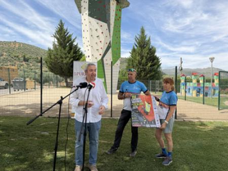 imagen de Priego inaugura rocódromo municipal de 9 m y acoge clasificatorio provincial escolar, plazas llenas