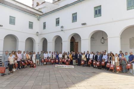 imagen de Diputación Contrata 2026: 2,5M para 625 contratos temporales en ayuntamientos