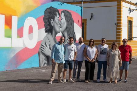 imagen de Mural por la Diversidad junto a la parada de autobuses clausura la Semana del Orgullo