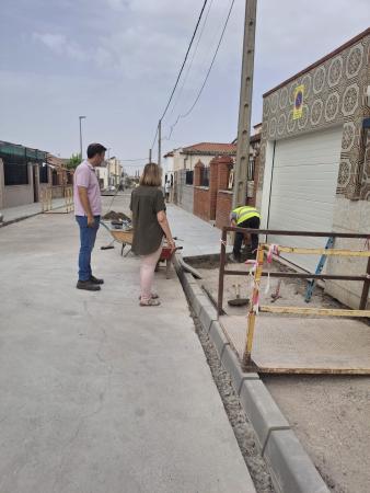 imagen de Alcaldesa inspecciona fin de obras en San Miguel: calle más accesible y segura