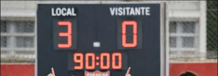 El Pozoblanco se desmorona en la segunda parte y cae goleado (3-0) ante el Sevilla C