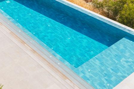imagen de Productos para piscinas: guía básica para mantener el agua limpia, segura y cristalina