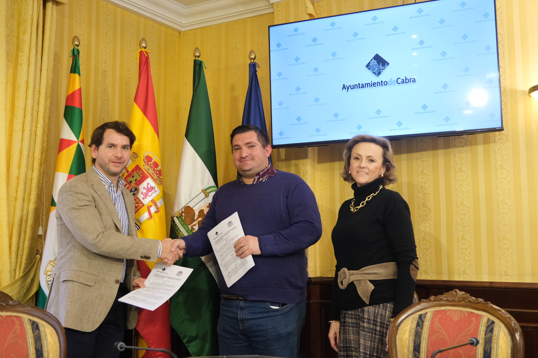 Ayuntamiento de Cabra renueva convenio para apoyar Semana Santa