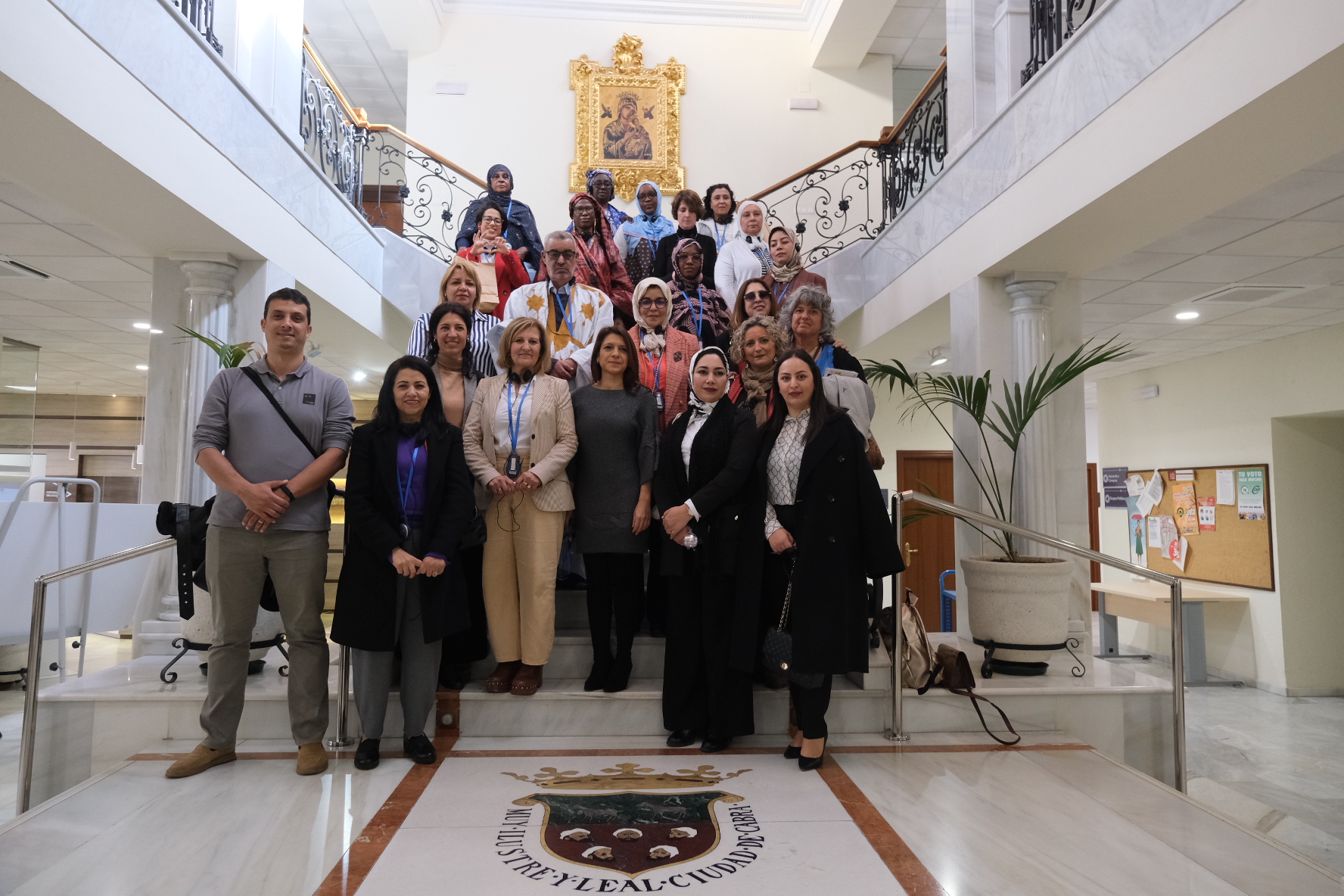 Delegadas políticas de Marruecos, Mauritania y Túnez visitan Cabra para aprender sobre igualdad de género.
