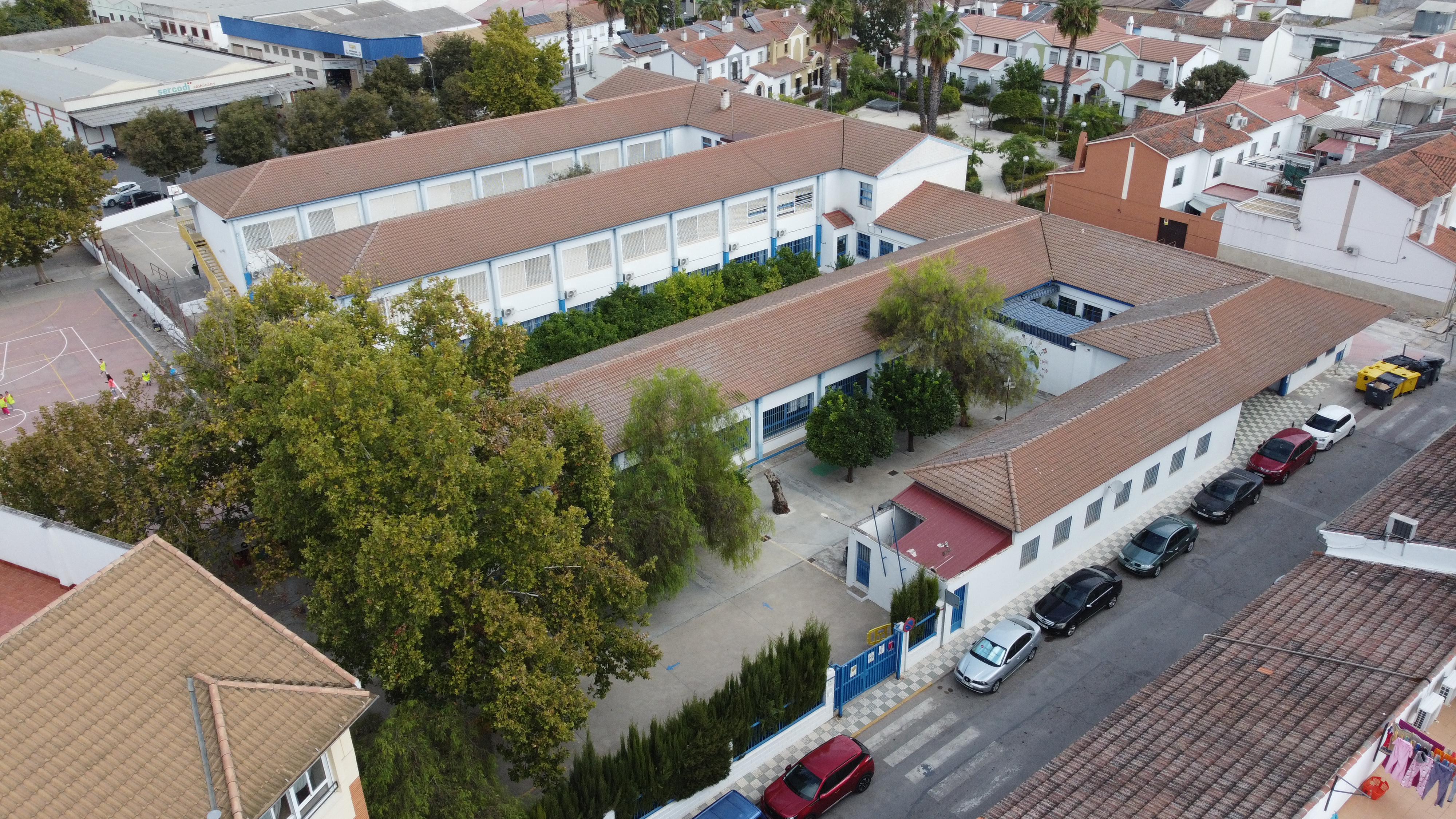 Lucena abre expediente para resolver contrato del comedor escolar por incumplimientos