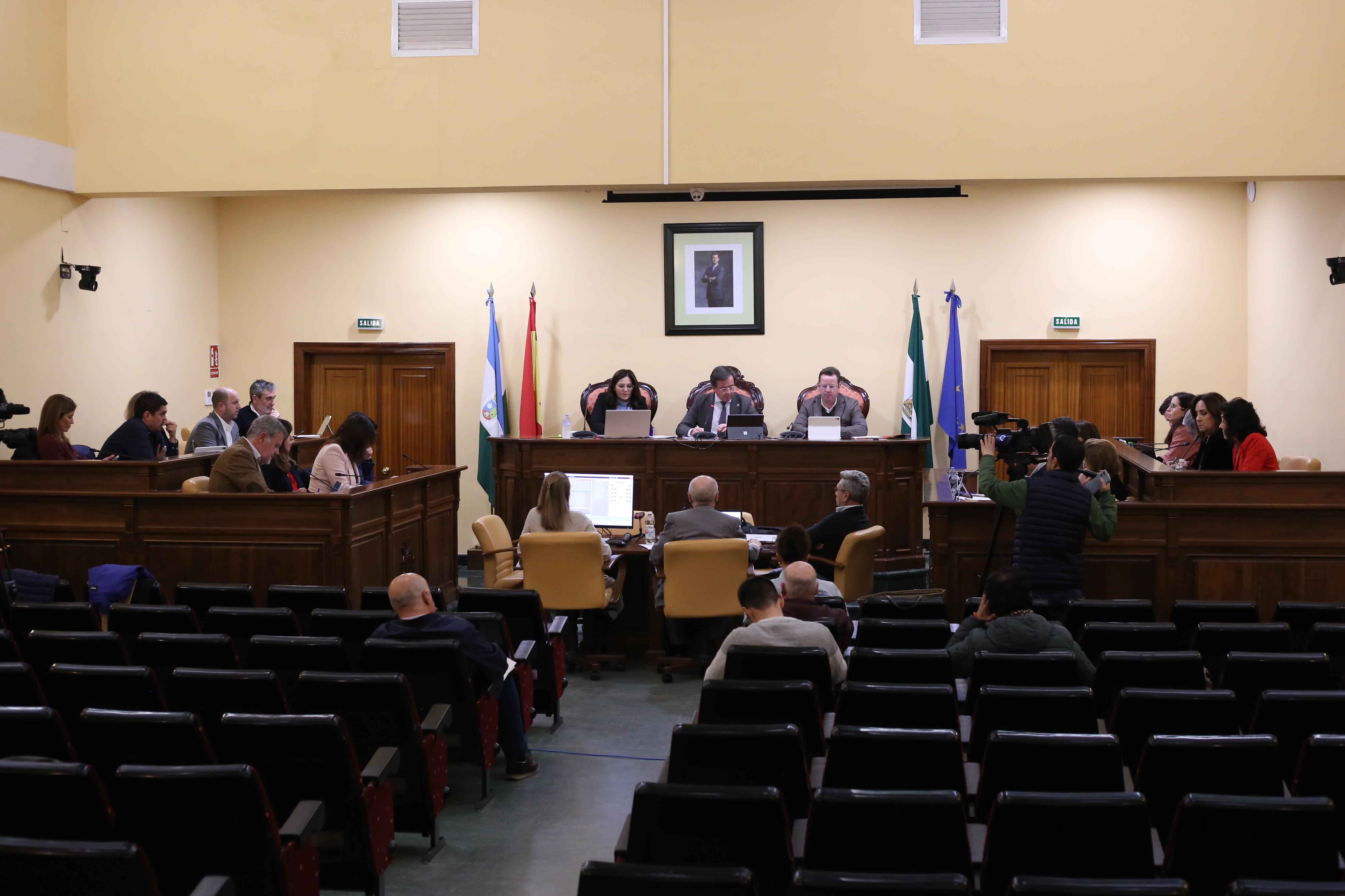 Lucena adjudica a Arquisocial el servicio de ayuda a domicilio por 16,63 €/hora