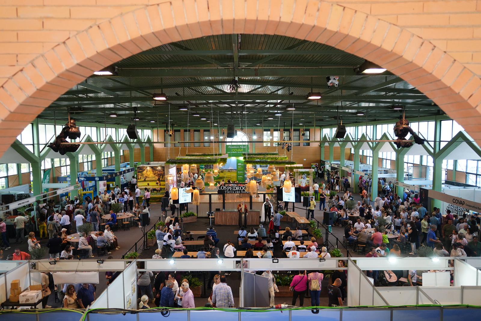 Éxito en Pozoblanco: renovada Feria Agroganadera y Agroalimentaria atrae miles y premia al sector