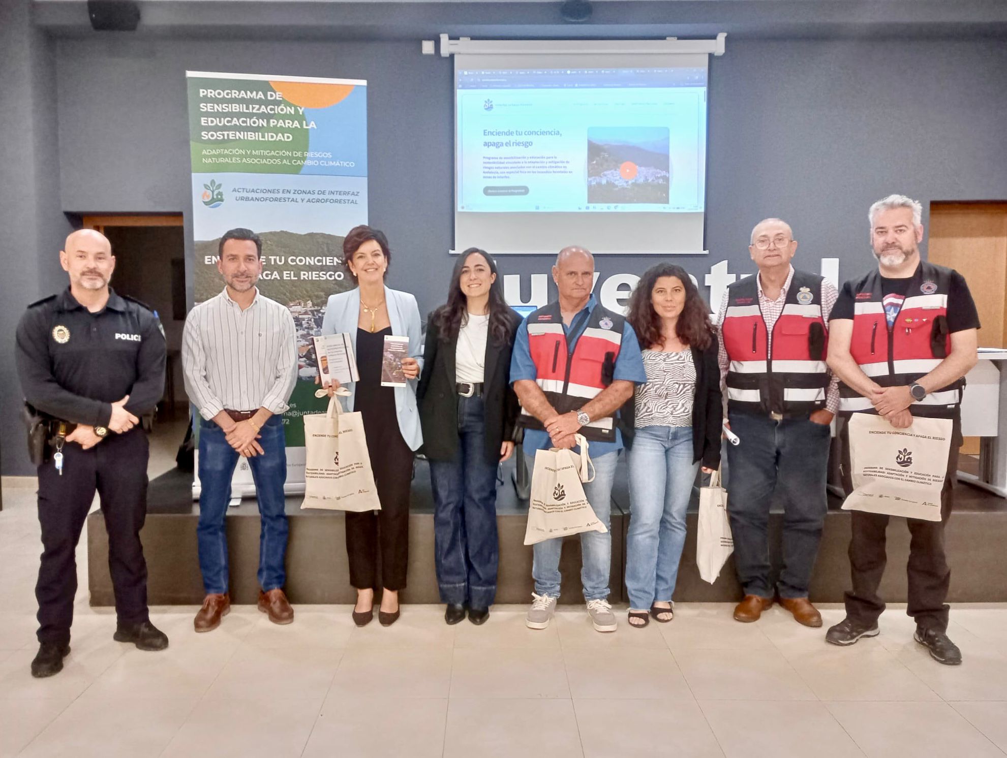 Cabra, municipio prioritario por alto riesgo de incendios, impulsa foro vecinal de prevención