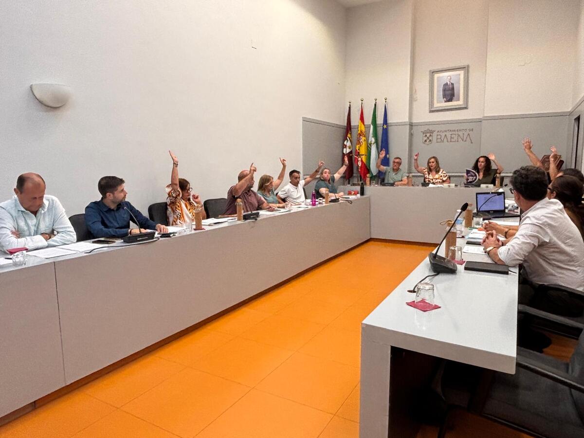 Pleno blinda Laguna de La Quinta; plan climático aprobado con apoyo de PSOE e IU (PP abst., VOX no)